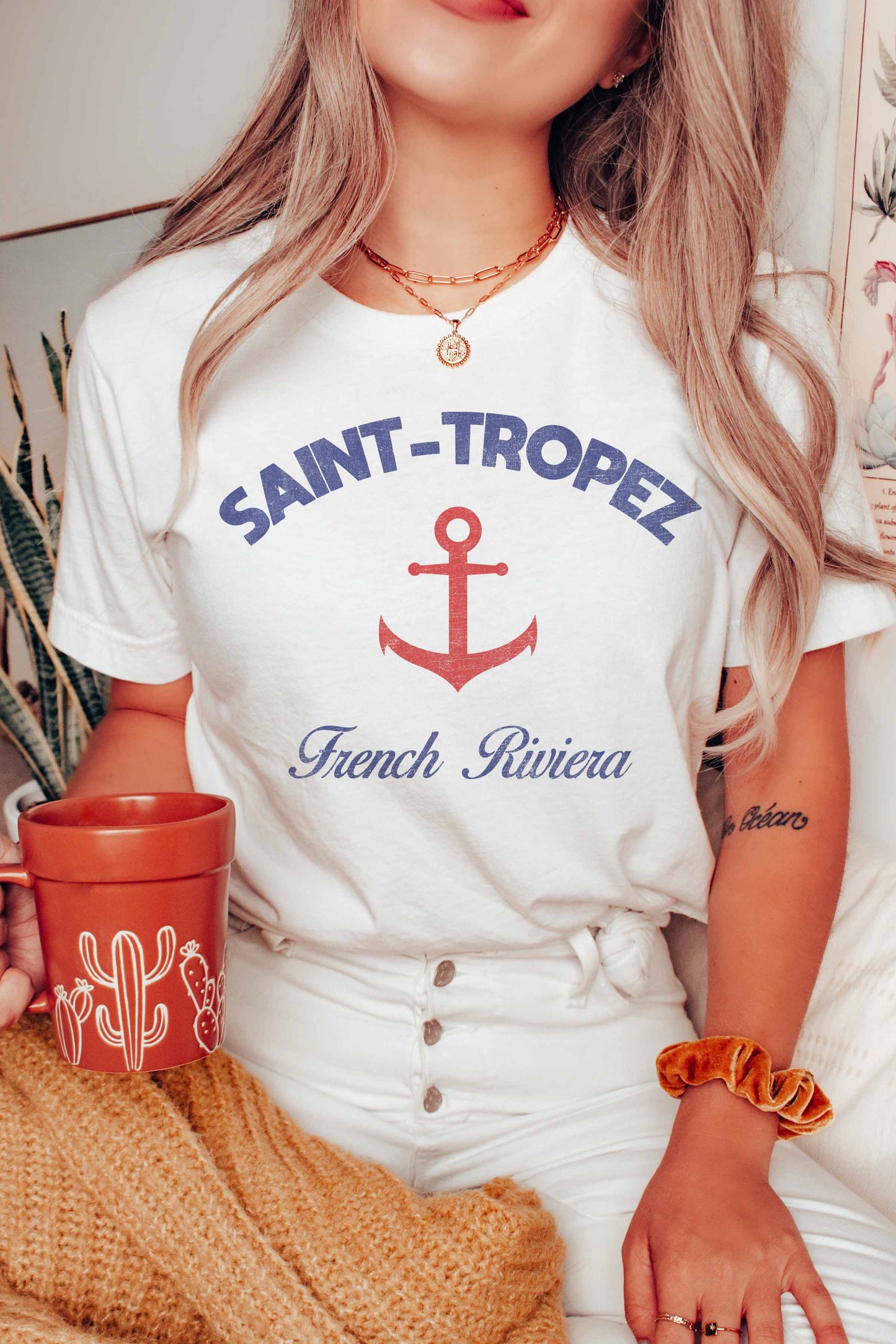 SAINT TROPEZ GRAPHIC TEE