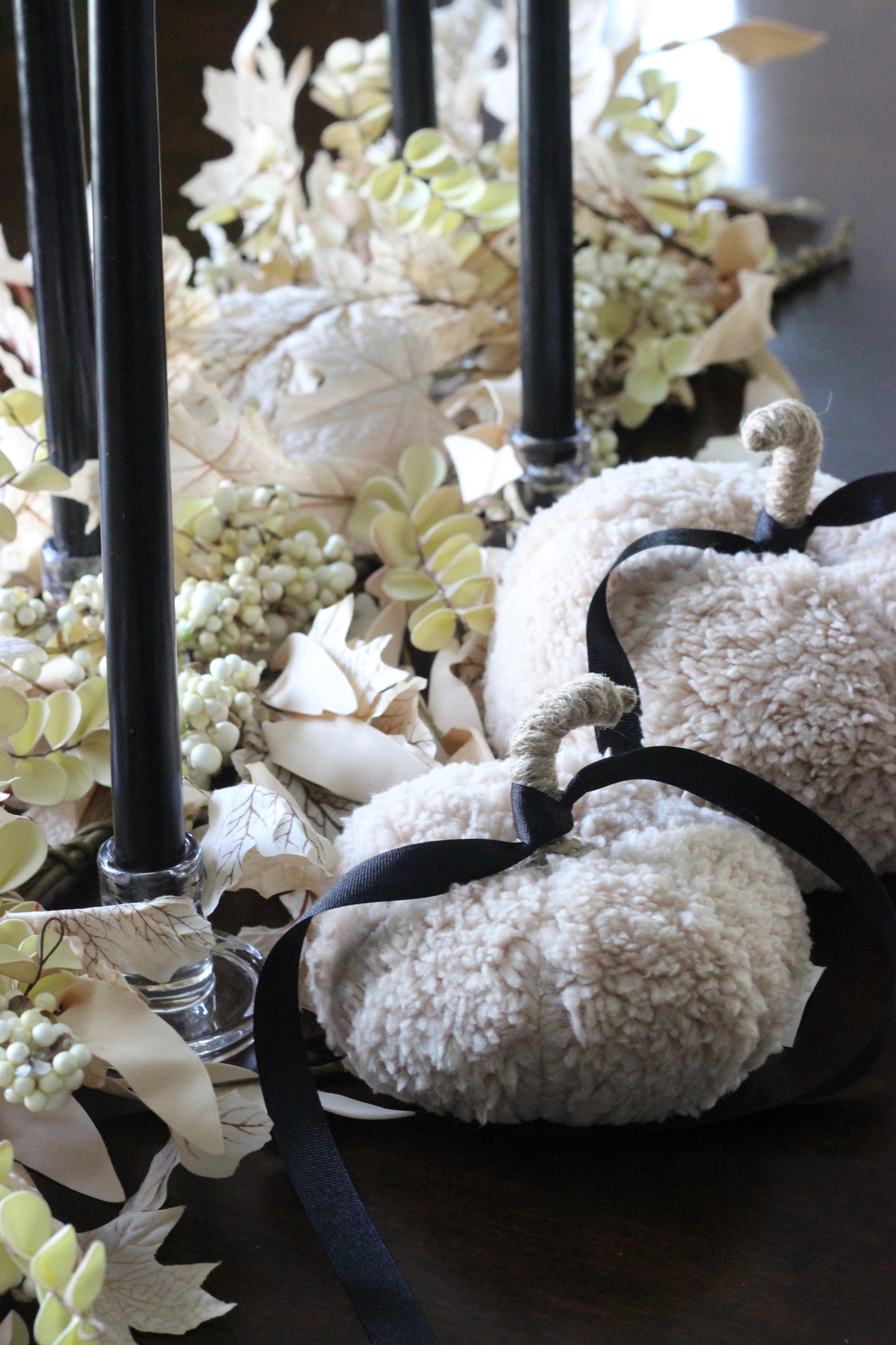 Ivory Sherpa Pumpkin w/Jute Stem | Large