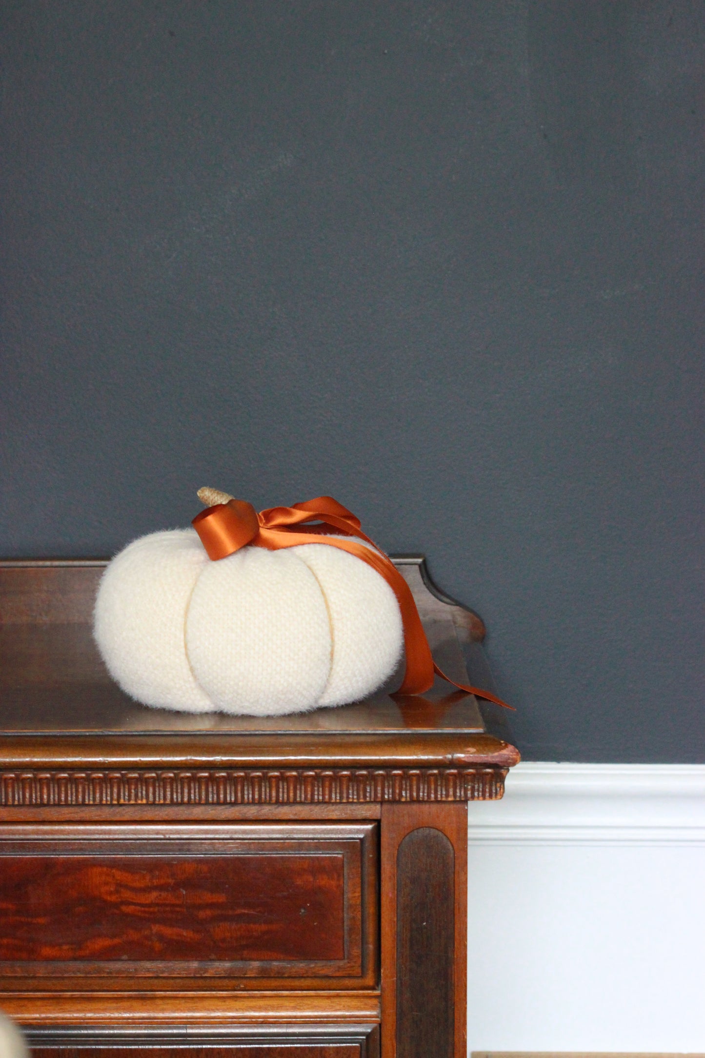 Pumpkin | Cream Fuzzy | Large