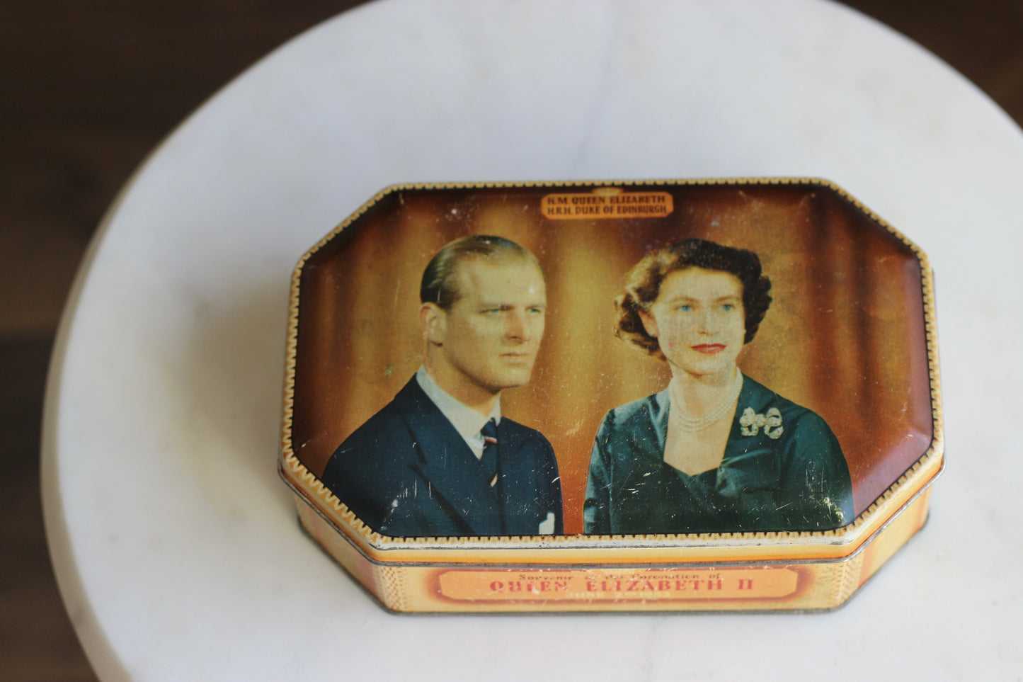 Vintage | Queen Elizabeth II Commemorative Tin | 1953