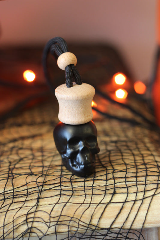 Lottie Mae | Skull Hanging Diffuser