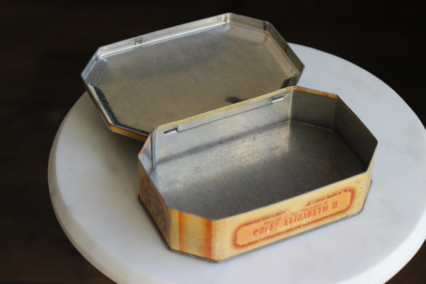 Vintage | Queen Elizabeth II Commemorative Tin | 1953