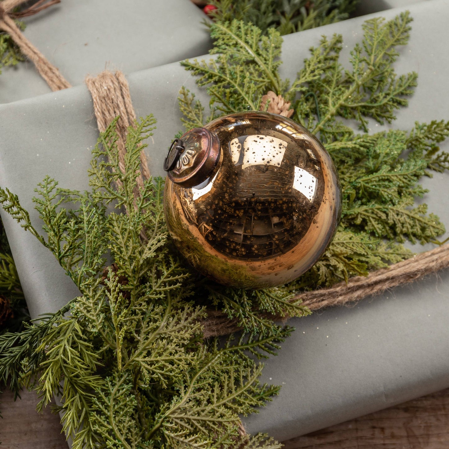 4" BRONZE KUGEL ORNAMENT