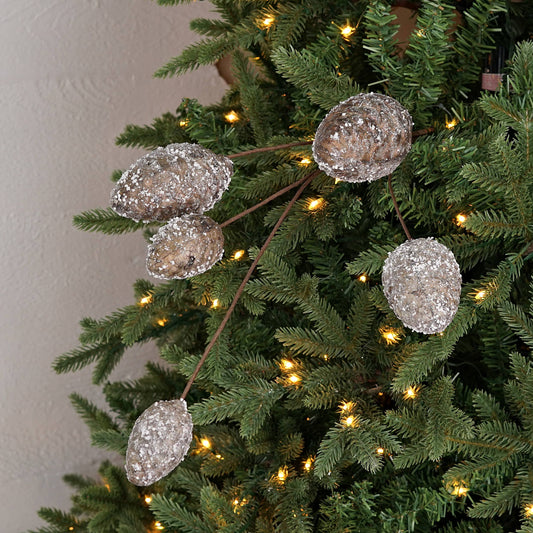 Snowy Bulb Pinecone Spray